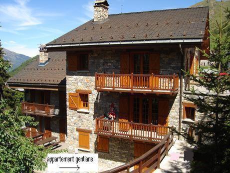 Chalet Renouveau Сен-Мартен-де-Бельвиль Экстерьер фото